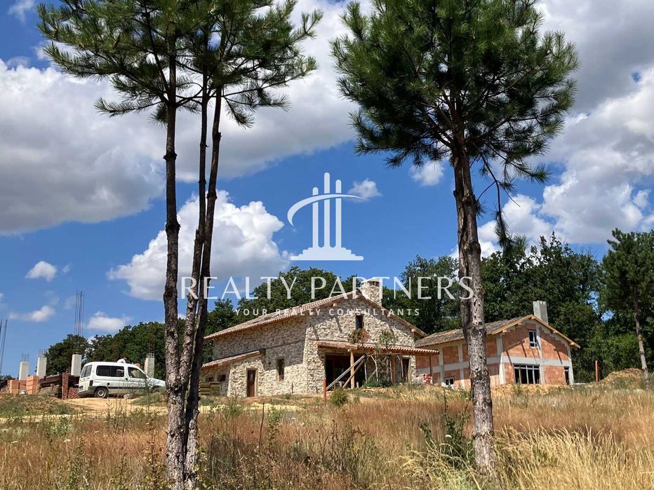 Къща с 3 спални, гараж и морски изглед – с. Приселци, обл. Варна