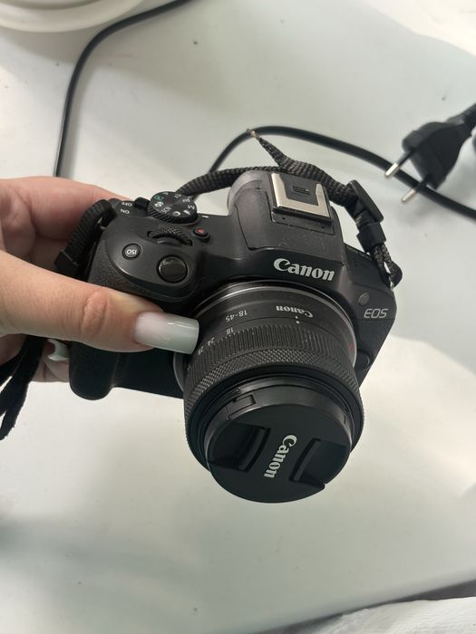 Canon EOS R50 15-45mm