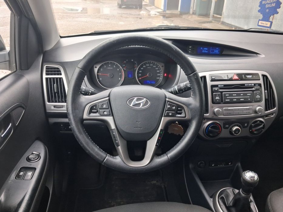 Hyundai  i 20 2015