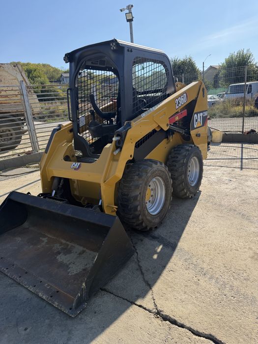 Minincarcator Cat 236D 3.2tone