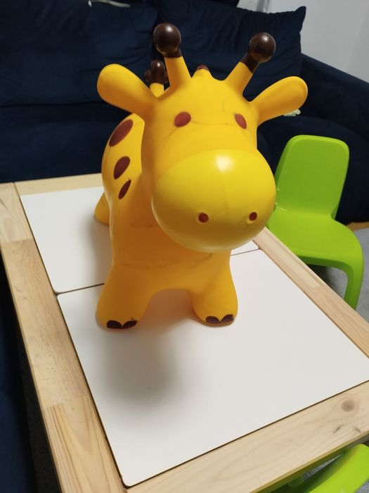 Girafa de sarit pentru copii