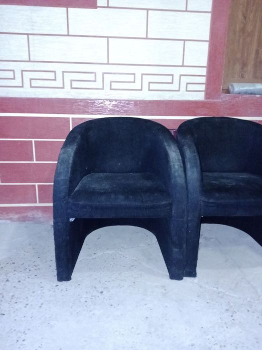 Продаются кресла 3 штуки в среднее отличном состоянии