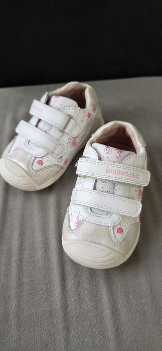 Детски обувки  Biomecanics  размери 21 и 22