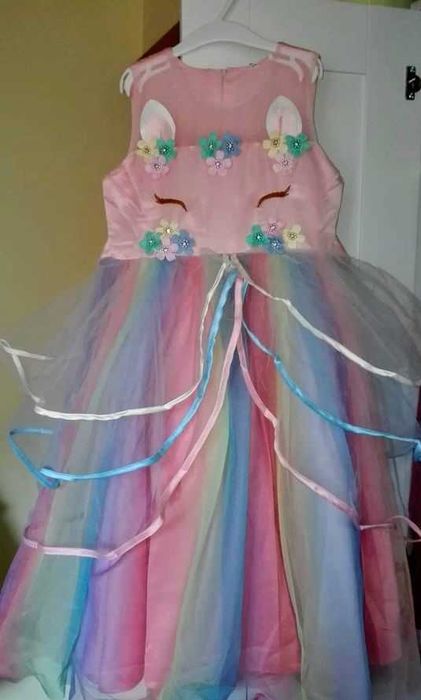 Rochie rochita UNICORN Noua, 6 7 8 9 ani