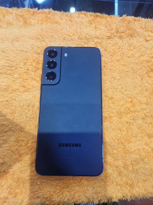 Samsung Galaxy S 22  8/128 GB Ideal radnoy telefon  narxi 250 $