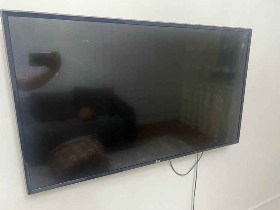 Продам телевизор LG smart