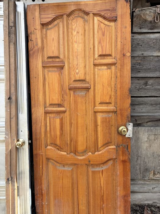 Продам б/у двери