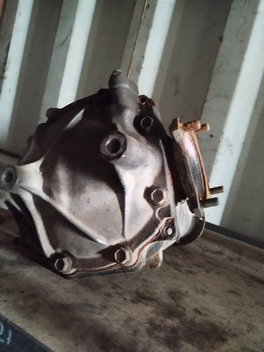 Задний редуктор Лексус RX 300.