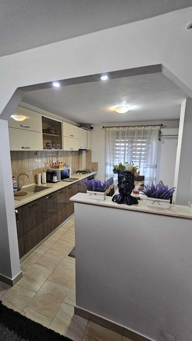 Proprietar închiriez apartament 2 camere (decomandat) pe str. Telița, sector 5, București