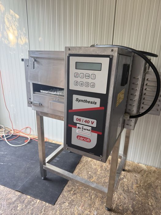 Cuptor covrigi/pizza Zanolli 06/40 cu suport , 380 v, an 2024