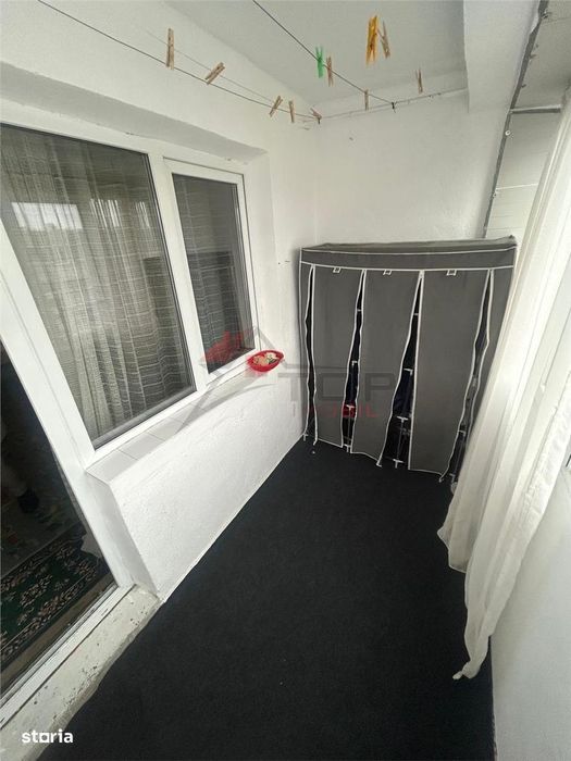 Alexandru - Piata Voievozilor, 3 camere decomandat 72mp, liber