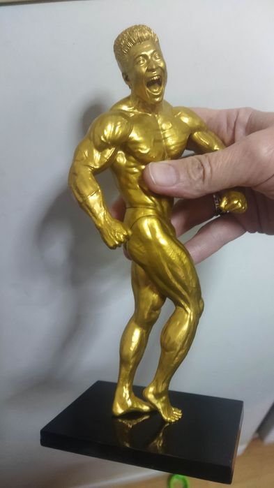 Фигурка статуэтка бодибилдера сувенир подарок
