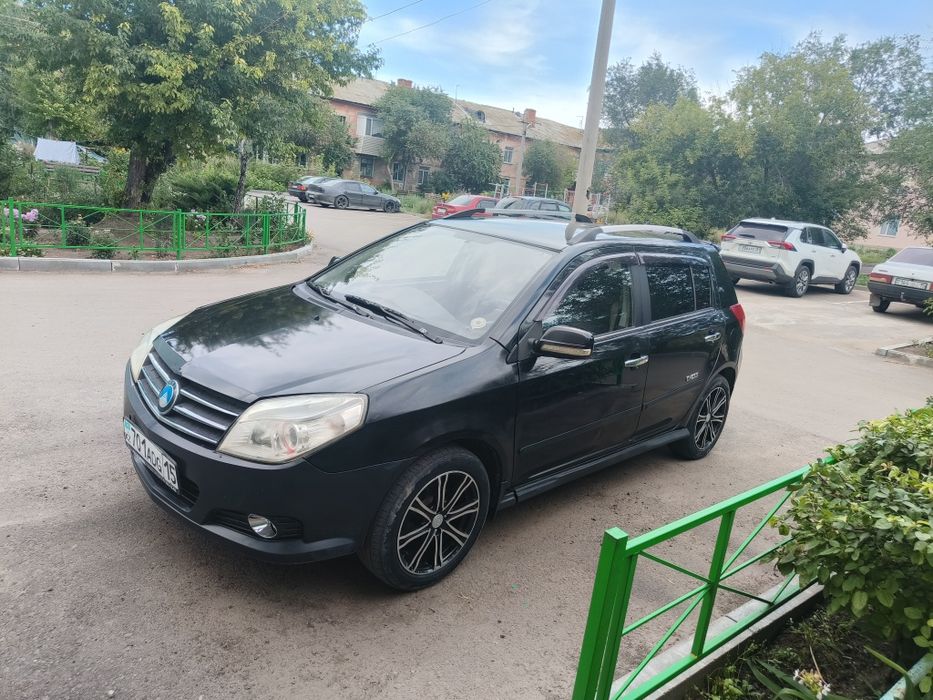 Geely mk cross 2013 года 1.5