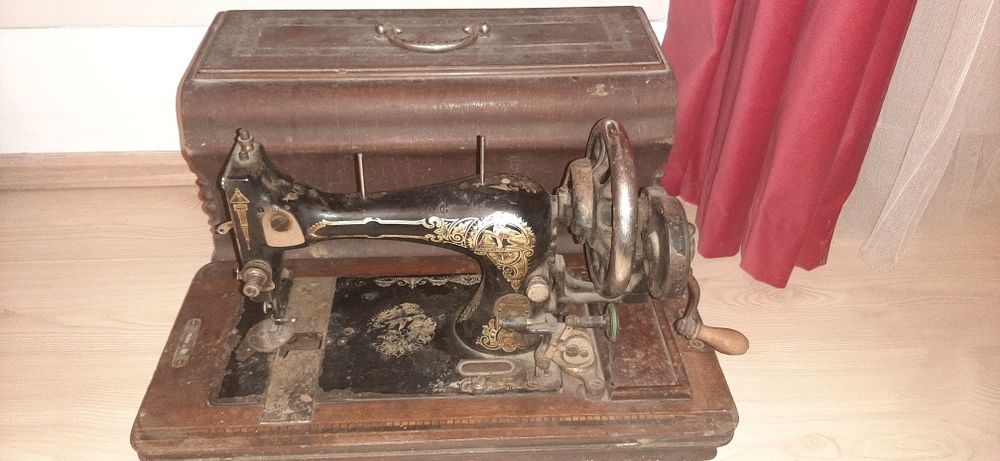 Masina de cusut manuala Gritzner