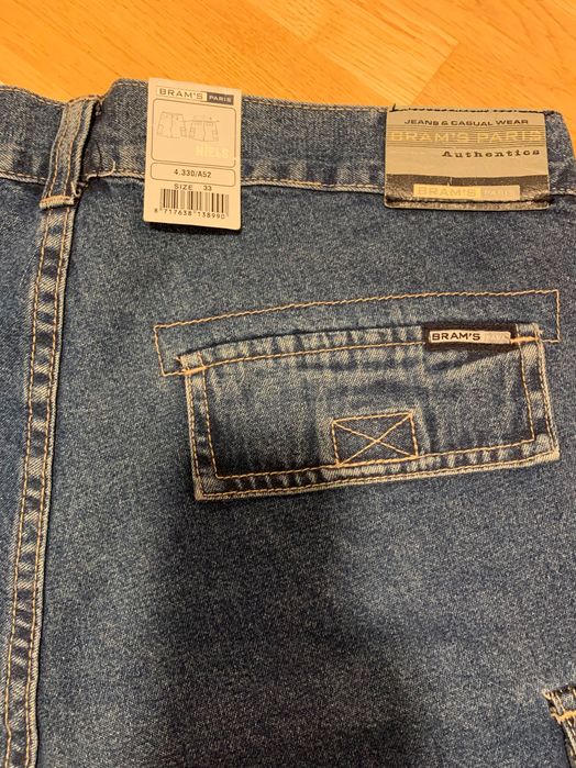 Pantaloni scurți de blugi