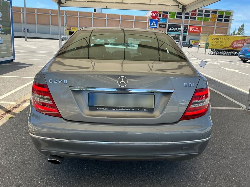 Mercedes-Benz C-Klasse C 220 CDI BlueEfficiency Avantgarde 2012