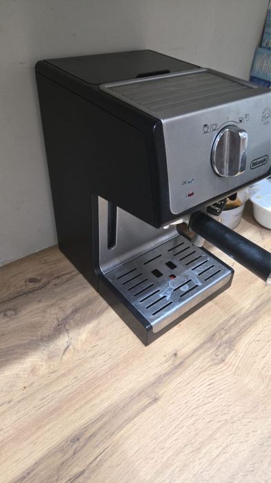 Кофемашина Delonghi