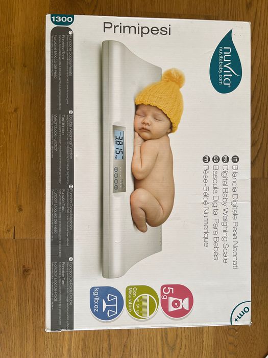 Бебешки електронен кантар Nuvita Primipesi