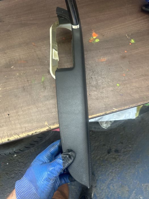 Maner stanga fata piele negru passat cc