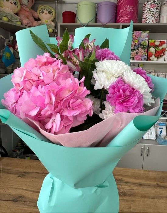 Букеты из разных цветов