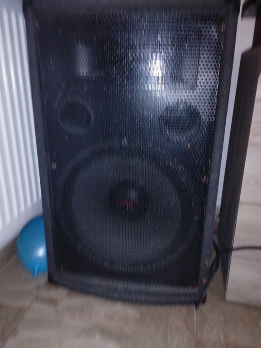 Vand/schimb 2 boxe alien pe 15#