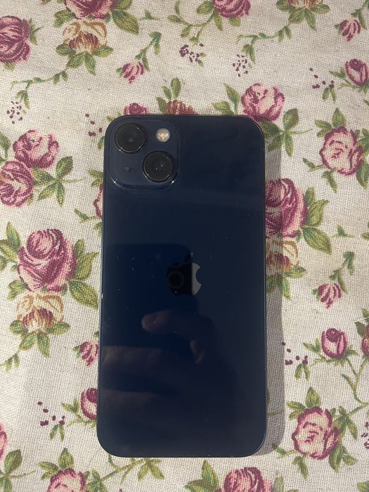 Продаю Iphone 13 128g