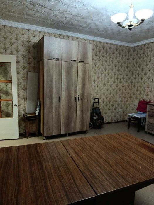 Сдаётся в аренду 1-комнатная квартира возле базара Кадышева