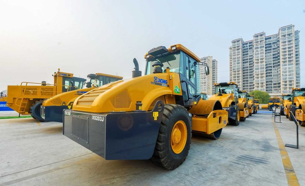 Грунтовый каток XCMG XS203J  20 ТОН