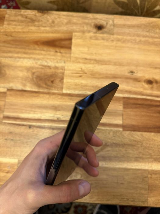 Продавам Samsung Galaxy S23 Ultra 5G 512GB 12GB RAM Dual SIM