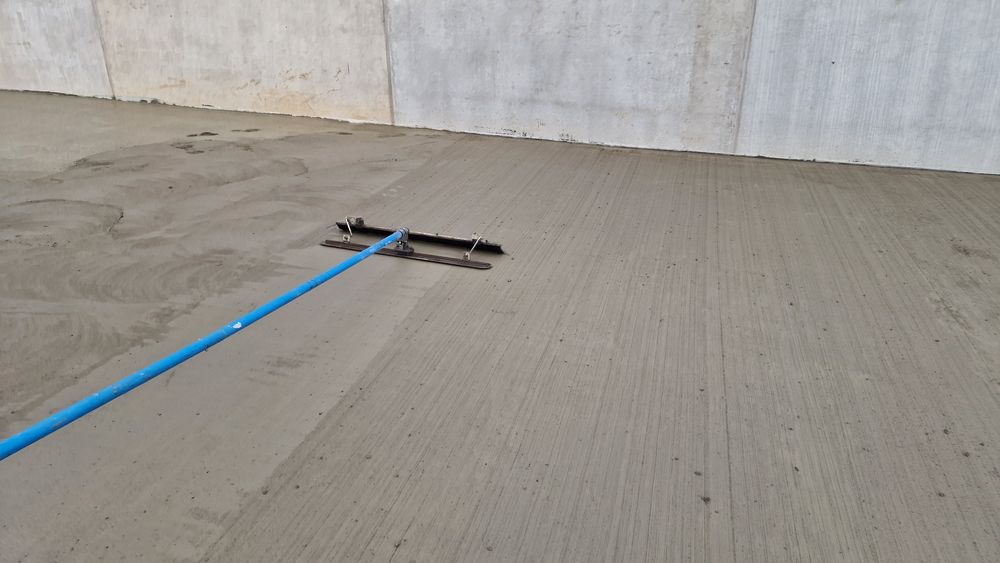 Turnari Beton finisat cu Cuart - Elicopterizat Industrial, Periat