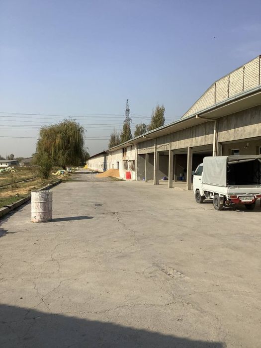 База с общей площадью по кадастру 3.9 гектара.