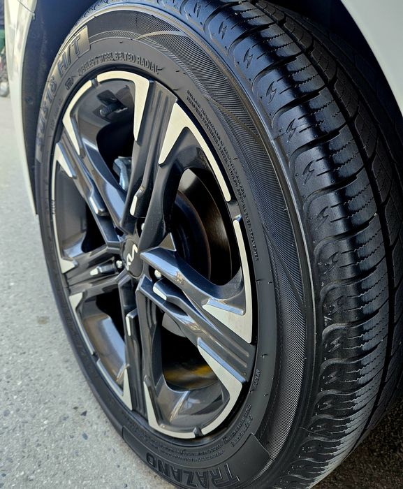 КИЯ - KIA K 5 2023-yil Panorama tomli Koja salon Lyuks