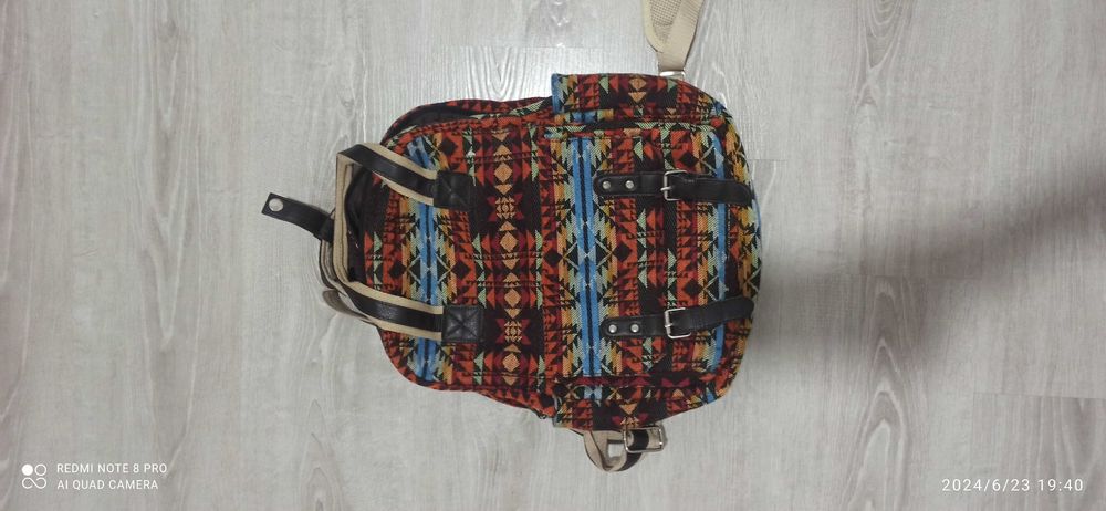 Ayollar uchun ryugzak