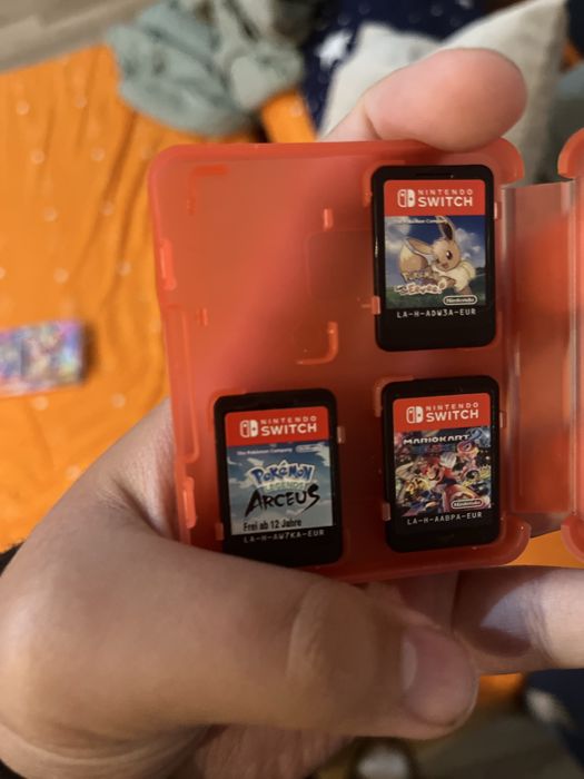 Vand jocuri Nintendo Switch (Mario Kart si Pokemon)