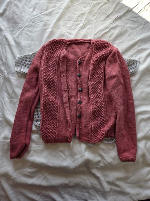 Lot 8 piese haine damă mărimea M-L: sacou, cardigan, cămăși, tricouri