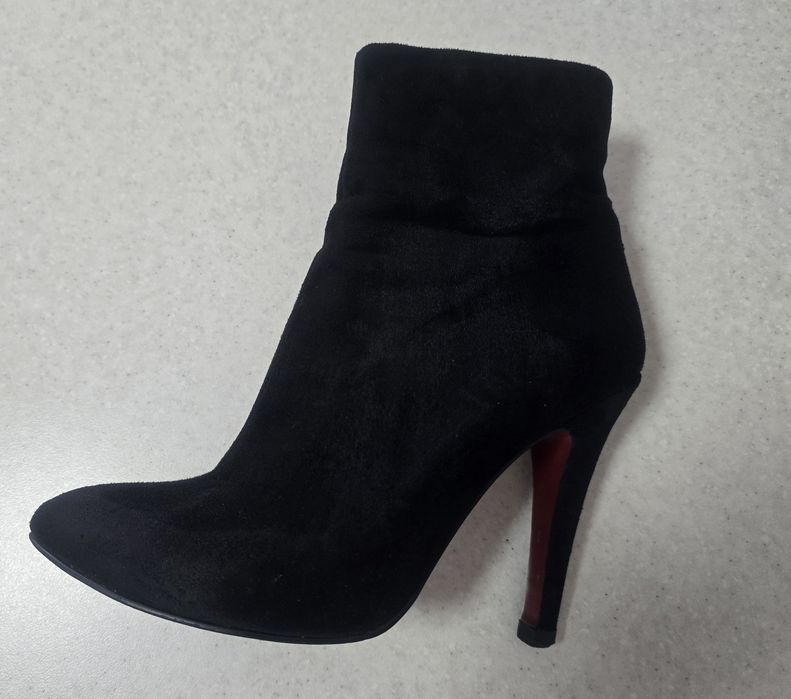 Ботильоны женские, нубук.