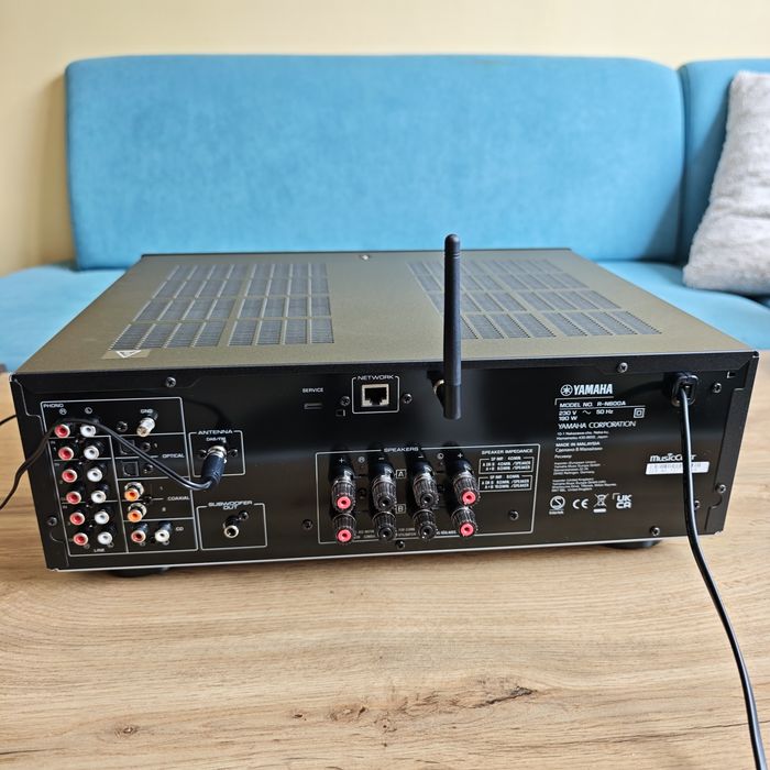Yamaha R-N600A - Network Stereo Receiver