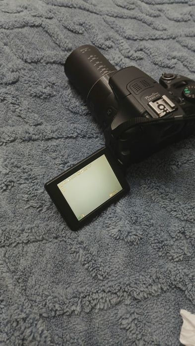 В продаже CANON SX60HS