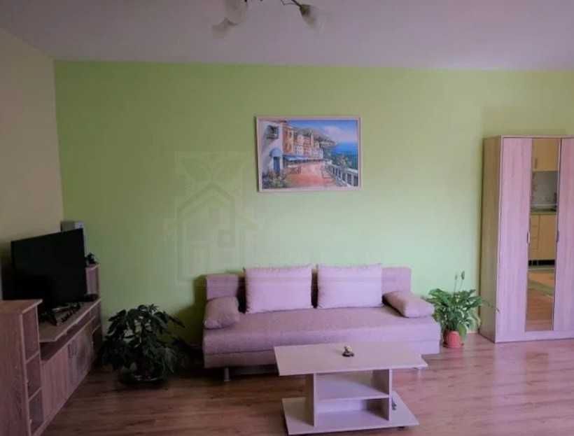 Дава се под наем Тристаен апартамент в Пловдив, Южен - 88 кв.м за 255 € - Снимка #1