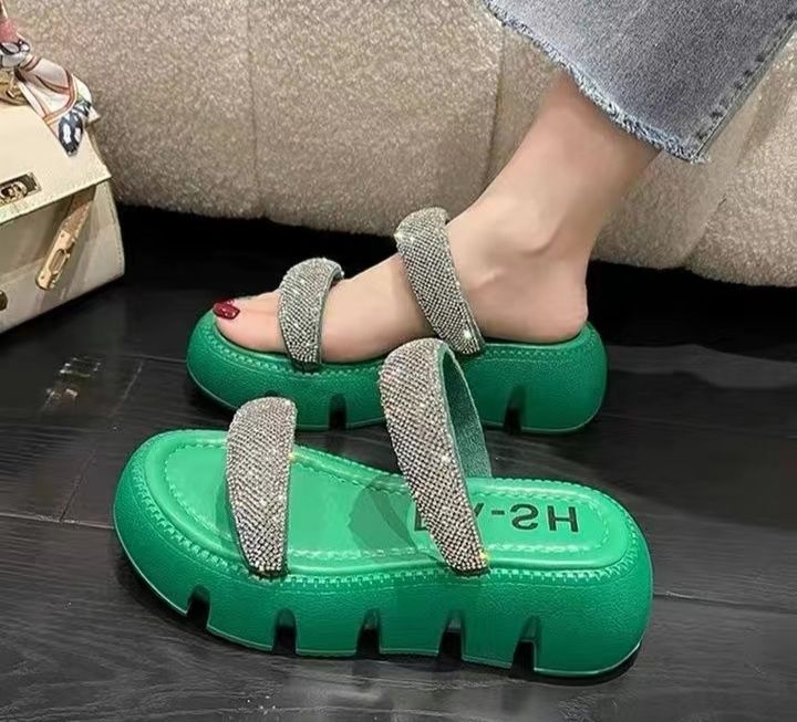 Удобные модные летние