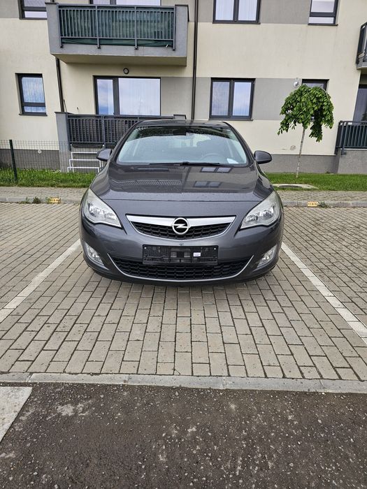 Opel Astra J 1.7 CDTI Cosmo