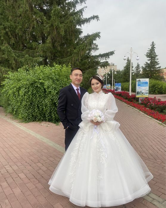 Свадебное платье