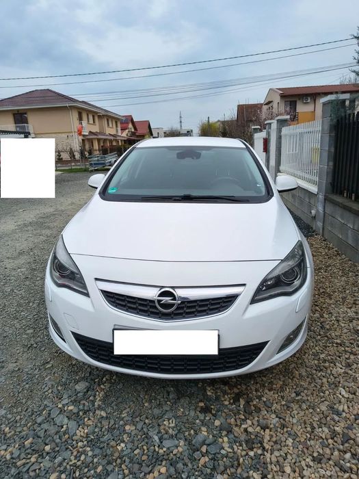 Opel Astra Vând Opel Astra J 1.6 Turbo Sport – 180 CP