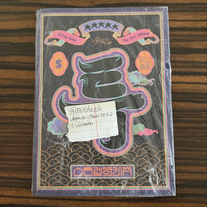 Офф кпоп карты и альбомы