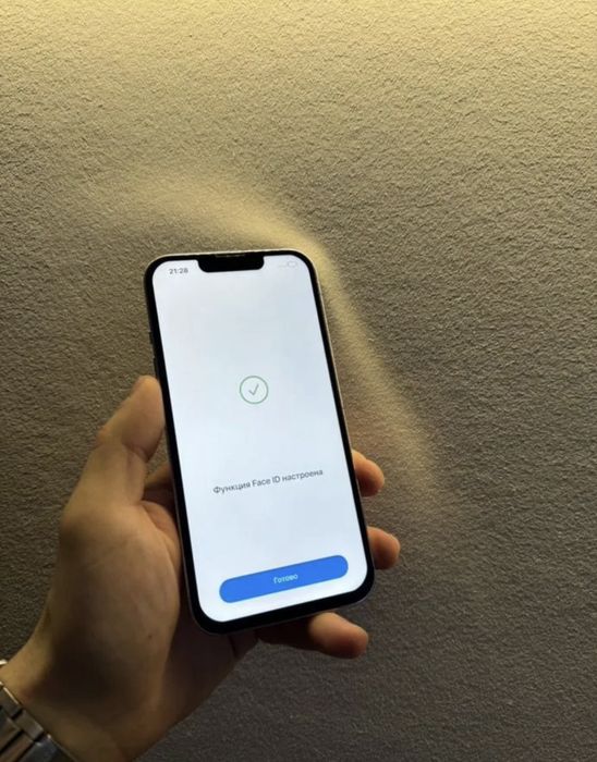 Срочно продам iPhone 13 Pro (золотистый)