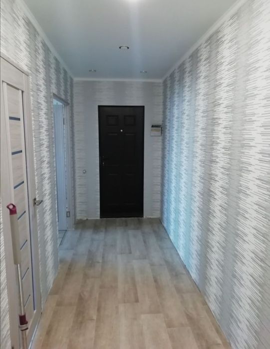 Качественный ремонт. Поклейка обоев!