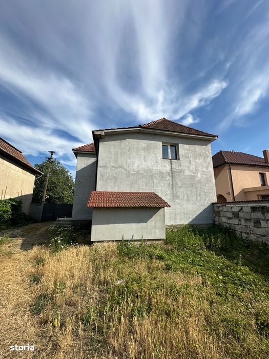 (Pers fizica) | 5 camere | accept schimb apt + diferenta | teren 1000m