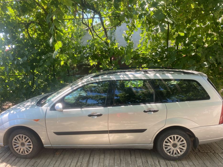 FORD Focus 2000 — imagine 3