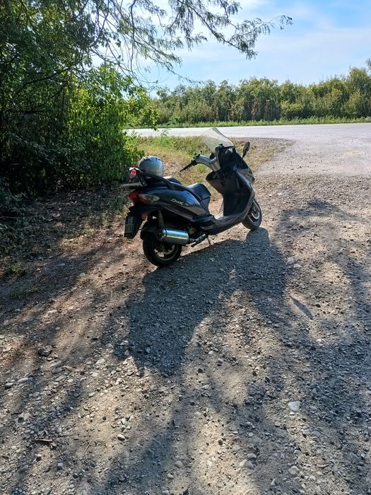 Vand scuter kymco