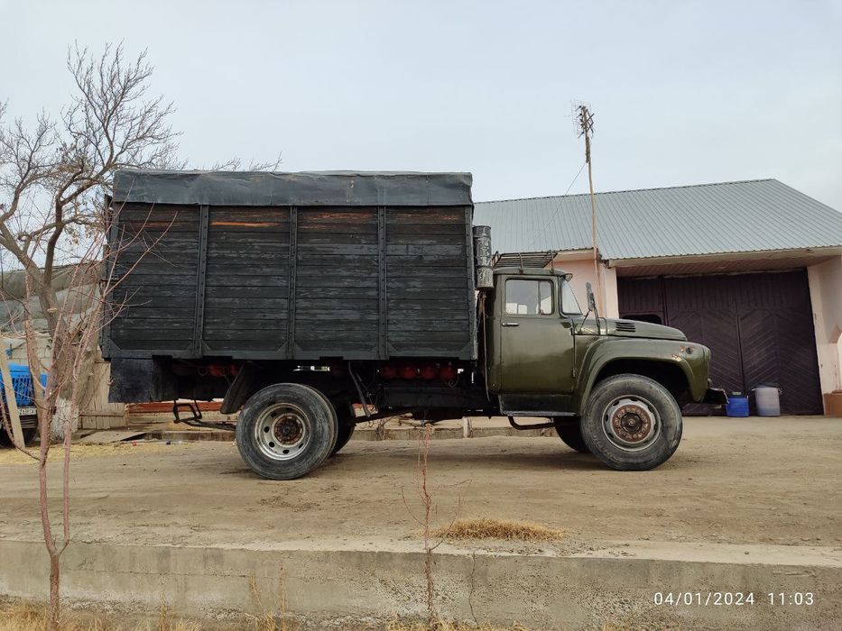 Зил Юк машинаси сотилади.  Срочно продам